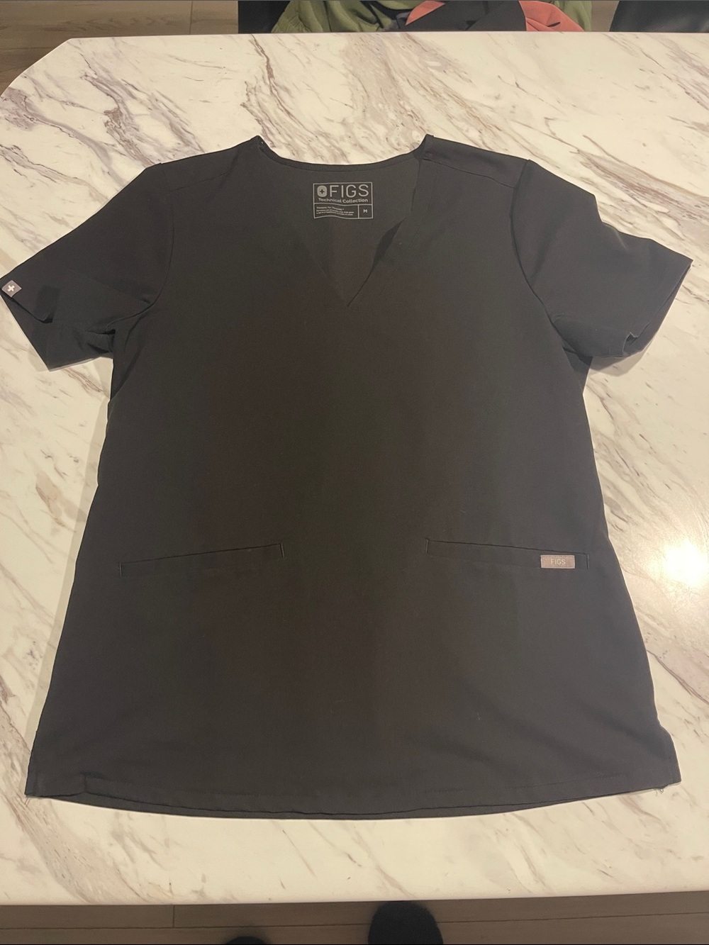 FIGS women’s Black V-Neck Scrub Top